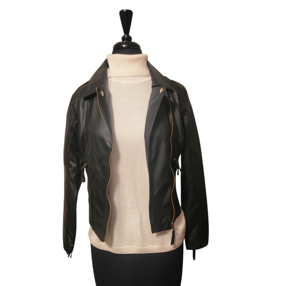 NWT Black Faux Leather Moto Jacket Gold Zip Cropped Biker Small Edgy Chic - Picture 6 of 11